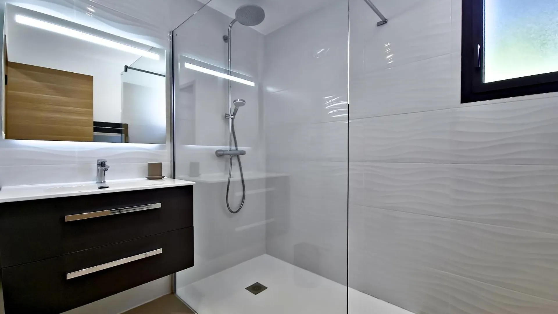 Le Duplex Charme Des Amandiers - Air Conditioning - Sea View Le Lavandou Apartment